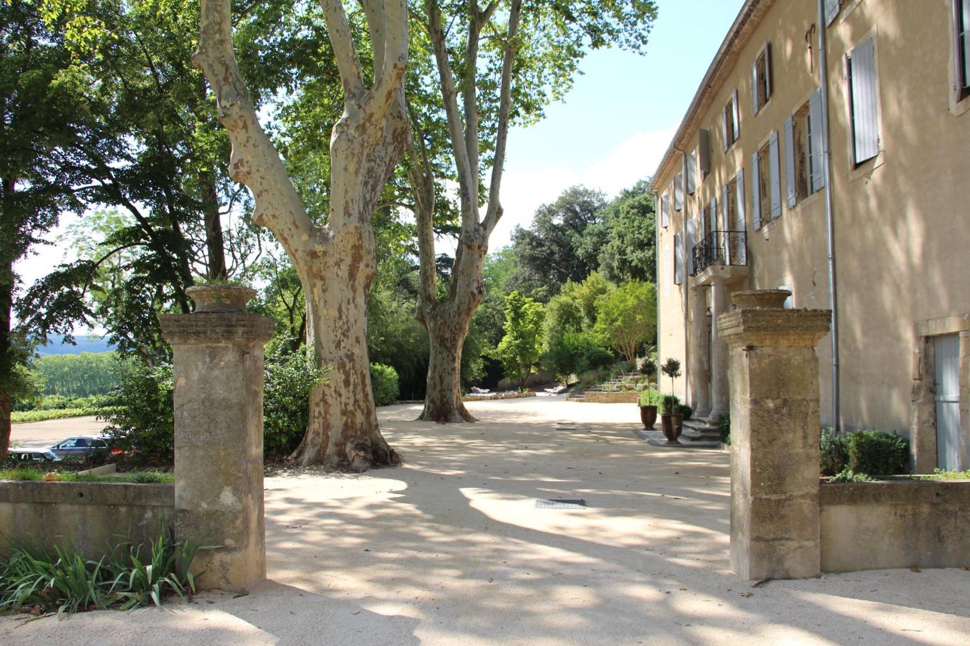 فندق Chateau De L'Olivete Cornillon المظهر الخارجي الصورة